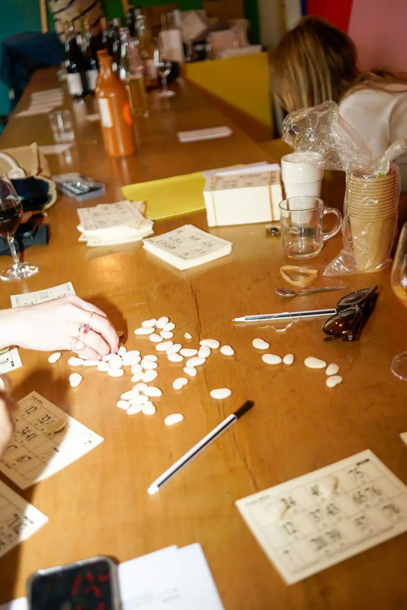 soda-wine-super-bingo-event-photo-table